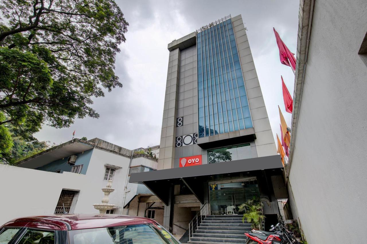 Oyo 1545 Hotel Shivani International อาเมดาบัด ภายนอก รูปภาพ