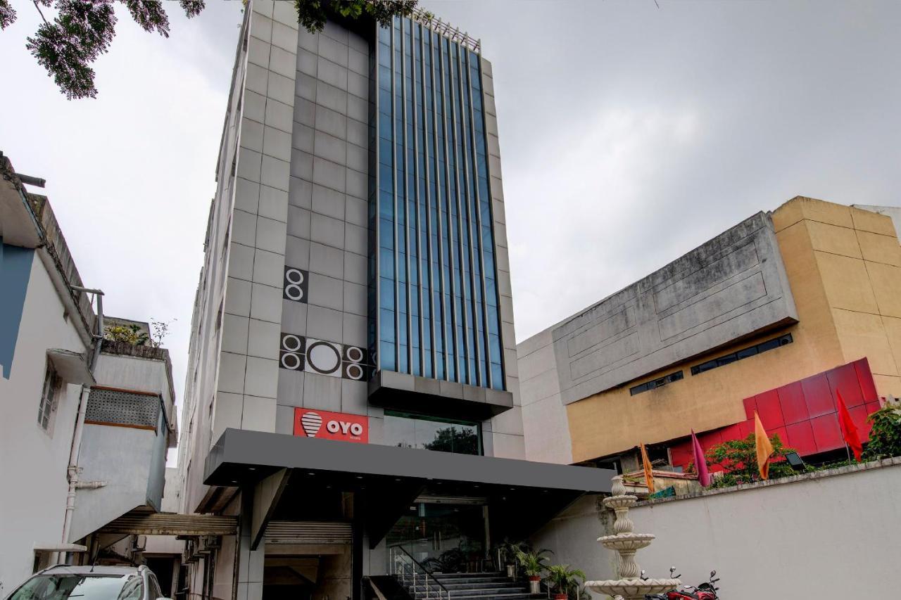 Oyo 1545 Hotel Shivani International อาเมดาบัด ภายนอก รูปภาพ