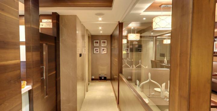 Oyo 1545 Hotel Shivani International อาเมดาบัด ภายนอก รูปภาพ